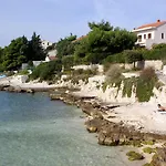 Apartman By The Sea Seget Vranjica, Trogir - 1038 Seget Vranjica