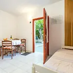 Apartman By The Sea Seget Vranjica, Trogir - 1038