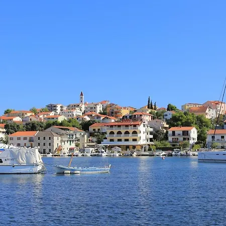 Apartment By The Sea Seget Vranjica, Trogir - 1038 *